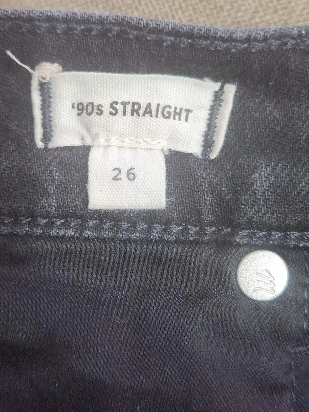 Madewell '90s Straight Leg Jeans in Black